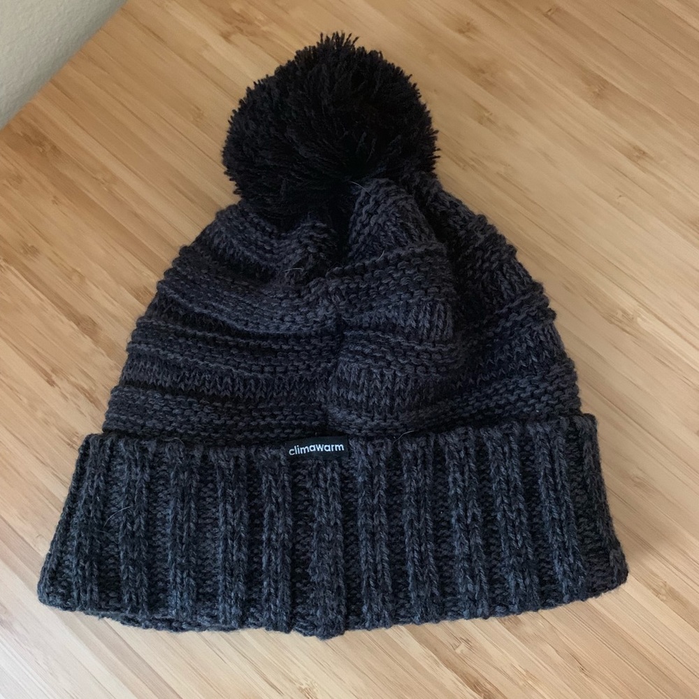 Adidas hat - Picture 2 of 3